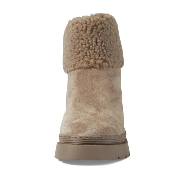 Marc Fisher Vina Light Natural Suede Short Lug Sole Boots Women’s Size 9.5 NWOB - Picture 2 of 16